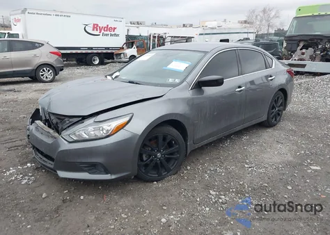 2018 Nissan Altima 2.5 Sr z USA, uszkodzony, nr VIN 1N4AL3AP5JC244239